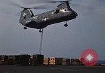 Immagine di UH 46D elicottero Golfo del Tonchino Vietnam, 1970, secondo 57 filmato di repertorio 65675035361