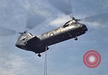 Immagine di UH 46D elicottero Golfo del Tonchino Vietnam, 1970, secondo 61 filmato di repertorio 65675035361