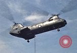 Immagine di UH 46D elicottero Golfo del Tonchino Vietnam, 1970, secondo 62 filmato di repertorio 65675035361