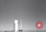 Standbild space rocket Algerien, 1966, aus Sekunde 54 historischem Filmmaterial Videoclip 65675035363
