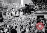 Immagine di Mardi Gras New Orleans Louisiana USA, 1966, secondo 42 filmato di repertorio 65675035364