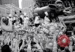 Immagine di Mardi Gras New Orleans Louisiana USA, 1966, secondo 45 filmato di repertorio 65675035364