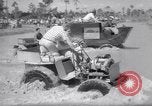 Immagine di Swamp Buggy Derby Naples Florida USA, 1966, secondo 10 filmato di repertorio 65675035365