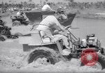 Immagine di Swamp Buggy Derby Naples Florida USA, 1966, secondo 11 filmato di repertorio 65675035365