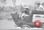 Immagine di Swamp Buggy Derby Naples Florida USA, 1966, secondo 25 filmato di repertorio 65675035365