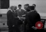 Immagine di Ellsworth Bunker Saigon Vietnam, 1967, secondo 12 filmato di repertorio 65675035368