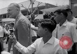 Immagine di Ellsworth Bunker Saigon Vietnam, 1967, secondo 23 filmato di repertorio 65675035368