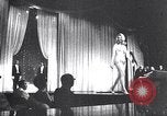 Immagine di Teresita Massa Long Beach California USA, 1967, secondo 4 filmato di repertorio 65675035371