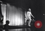 Immagine di Teresita Massa Long Beach California USA, 1967, secondo 5 filmato di repertorio 65675035371