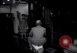 Immagine di Ciclomotore elettrico Londra Inghilterra Regno Unito, 1967, secondo 19 filmato di repertorio 65675035372
