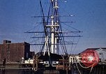 Standbild USS Constitution Boston Massachusetts USA, 1975, aus Sekunde 8 historischem Filmmaterial Videoclip 65675035375