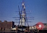Standbild USS Constitution Boston Massachusetts USA, 1975, aus Sekunde 9 historischem Filmmaterial Videoclip 65675035375