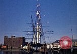 Standbild USS Constitution Boston Massachusetts USA, 1975, aus Sekunde 10 historischem Filmmaterial Videoclip 65675035375