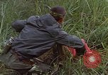 Standbild US Marine Khe Sanh Vietnam, 1968, aus Sekunde 6 historischem Filmmaterial Videoclip 65675035389