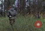 Standbild US Marine Khe Sanh Vietnam, 1968, aus Sekunde 14 historischem Filmmaterial Videoclip 65675035389
