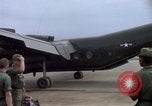 Immagine di I soldati USA Tan Son Nhut Air Force Base Vietnam, 1967, secondo 5 filmato di repertorio 65675035391