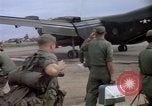 Immagine di I soldati USA Tan Son Nhut Air Force Base Vietnam, 1967, secondo 14 filmato di repertorio 65675035391