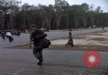 Immagine di I soldati USA Tan Son Nhut Air Force Base Vietnam, 1967, secondo 41 filmato di repertorio 65675035391