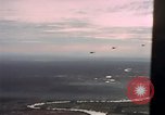 Standbild UH 1D Hubschrauber Binh Duong Provinz Süd Vietnam, 1967, aus Sekunde 44 historischem Filmmaterial Videoclip 65675035392