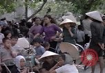 Immagine di Vietcong sospetti Binh Duong provincia Sud Vietnam, 1967, secondo 7 filmato di repertorio 65675035394