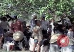 Immagine di Vietcong sospetti Binh Duong provincia Sud Vietnam, 1967, secondo 36 filmato di repertorio 65675035394