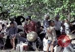 Immagine di Vietcong sospetti Binh Duong provincia Sud Vietnam, 1967, secondo 38 filmato di repertorio 65675035394