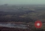 Standbild UH 1D Hubschrauber Binh Duong Provinz Süd Vietnam, 1967, aus Sekunde 4 historischem Filmmaterial Videoclip 65675035395