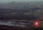 Standbild UH 1D Hubschrauber Binh Duong Provinz Süd Vietnam, 1967, aus Sekunde 11 historischem Filmmaterial Videoclip 65675035395
