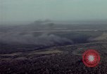 Standbild UH 1D Hubschrauber Binh Duong Provinz Süd Vietnam, 1967, aus Sekunde 27 historischem Filmmaterial Videoclip 65675035395