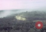 Standbild UH 1D Hubschrauber Binh Duong Provinz Süd Vietnam, 1967, aus Sekunde 28 historischem Filmmaterial Videoclip 65675035395