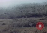 Standbild UH 1D Hubschrauber Binh Duong Provinz Süd Vietnam, 1967, aus Sekunde 32 historischem Filmmaterial Videoclip 65675035395