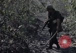 Standbild US Army Soldaten Binh Duong Provinz Süd Vietnam, 1967, aus Sekunde 6 historischem Filmmaterial Videoclip 65675035396