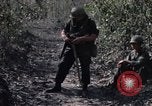 Standbild US Army Soldaten Binh Duong Provinz Süd Vietnam, 1967, aus Sekunde 11 historischem Filmmaterial Videoclip 65675035396