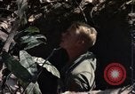 Standbild US Army Soldaten Binh Duong Provinz Süd Vietnam, 1967, aus Sekunde 15 historischem Filmmaterial Videoclip 65675035396