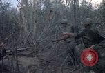 Standbild US Army Soldaten Binh Duong Provinz Süd Vietnam, 1967, aus Sekunde 33 historischem Filmmaterial Videoclip 65675035396