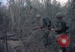 Standbild US Army Soldaten Binh Duong Provinz Süd Vietnam, 1967, aus Sekunde 36 historischem Filmmaterial Videoclip 65675035396