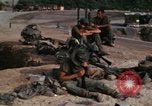 Standbild US Marines Daila Pass Bekämpfung Base Vietnam, 1968, aus Sekunde 59 historischem Filmmaterial Videoclip 65675035397