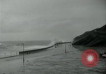Standbild hohe Windgeschwindigkeiten Donostia-San Sebastián Spanien, 1962, aus Sekunde 6 historischem Filmmaterial Videoclip 65675035414