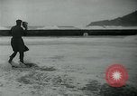 Standbild hohe Windgeschwindigkeiten Donostia-San Sebastián Spanien, 1962, aus Sekunde 11 historischem Filmmaterial Videoclip 65675035414