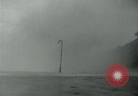 Standbild hohe Windgeschwindigkeiten Donostia-San Sebastián Spanien, 1962, aus Sekunde 14 historischem Filmmaterial Videoclip 65675035414