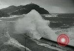 Standbild hohe Windgeschwindigkeiten Donostia-San Sebastián Spanien, 1962, aus Sekunde 16 historischem Filmmaterial Videoclip 65675035414