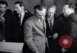Standbild sowjetischen Behörden Moskau Russland Sowjetunion, 1956, aus Sekunde 58 historischem Filmmaterial Videoclip 65675035435