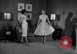 Immagine di Modelli New York City USA, 1956, secondo 11 filmato di repertorio 65675035437