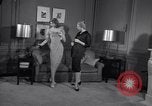 Immagine di Modelli New York City USA, 1956, secondo 27 filmato di repertorio 65675035437
