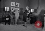 Immagine di Modelli New York City USA, 1956, secondo 38 filmato di repertorio 65675035437