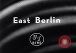 Standbild russische Truppen Ost Berlin Deutschland, 1958, aus Sekunde 3 historischem Filmmaterial Videoclip 65675035445