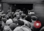 Standbild russische Truppen Ost Berlin Deutschland, 1958, aus Sekunde 32 historischem Filmmaterial Videoclip 65675035445