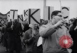 Standbild britischen Kommunisten Vereinigtes Königreich, 1958, aus Sekunde 17 historischem Filmmaterial Videoclip 65675035446