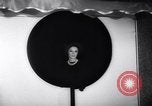 Immagine di Moda headgears New York United States USA, 1962, secondo 18 filmato di repertorio 65675035452