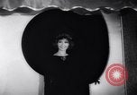 Immagine di Moda headgears New York United States USA, 1962, secondo 35 filmato di repertorio 65675035452